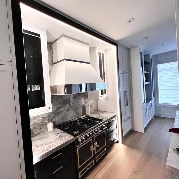 Custom Kitchen Cabinets in Toronto